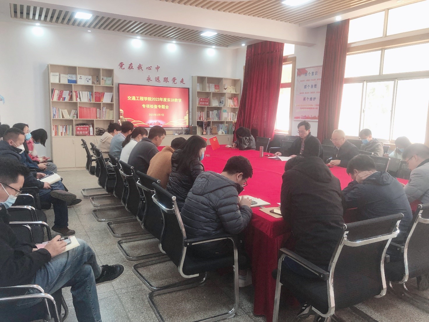 d46cb4f5f98b48b5bd16bac2a996773f.jpg d46cb4f5f98b48b5bd16bac2a996773f.jpg