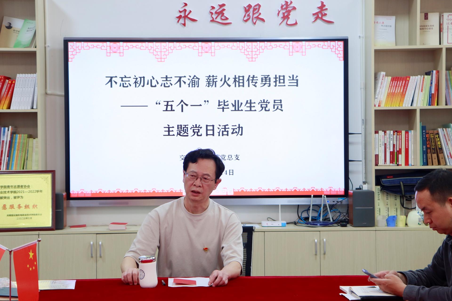 14fcbb8e1a75481aa8ee52ec15c3a0bc.jpg 14fcbb8e1a75481aa8ee52ec15c3a0bc.jpg