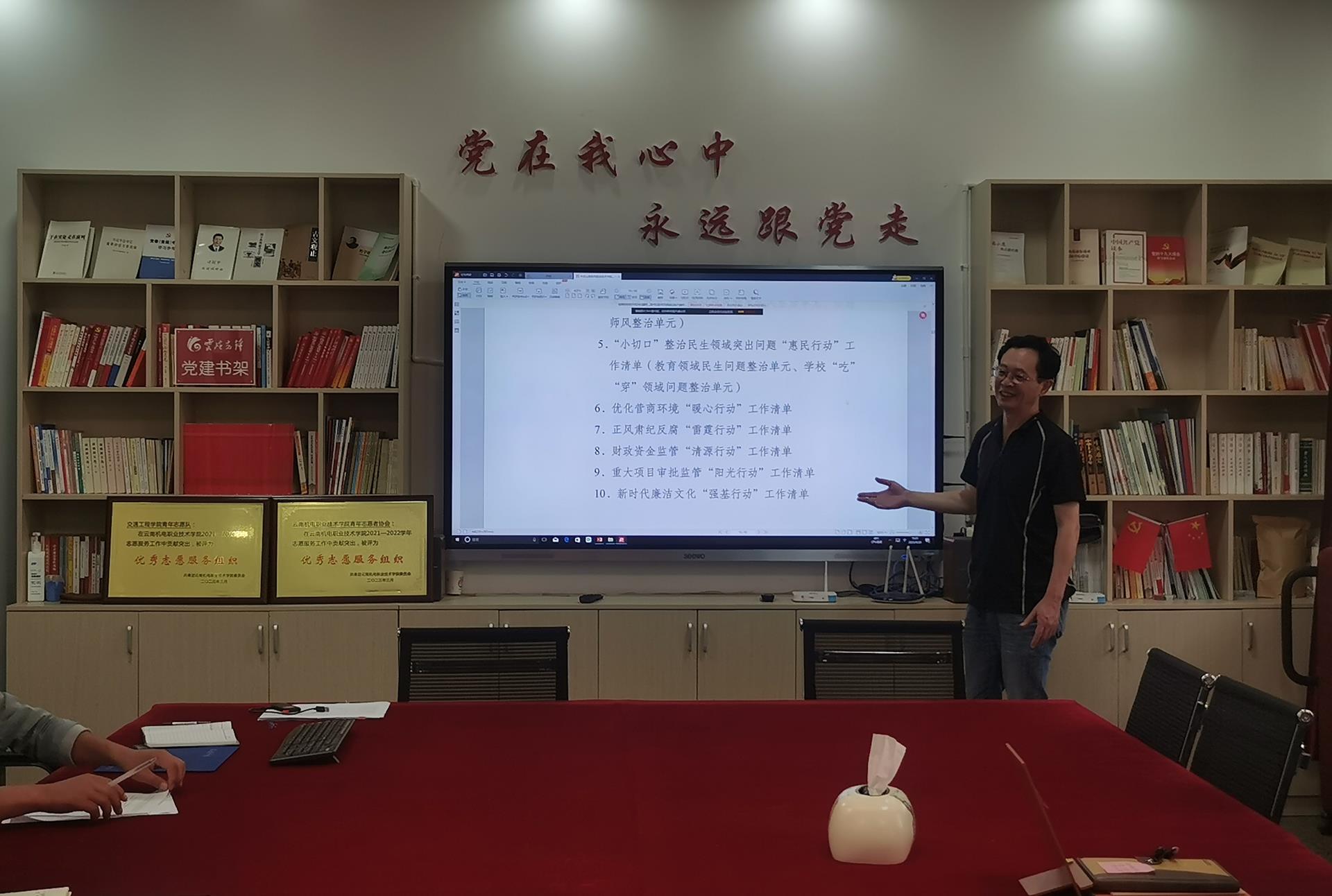 b3c403ff521b44c3bef6842adf5bedc4.jpg b3c403ff521b44c3bef6842adf5bedc4.jpg