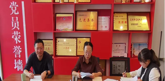 98e066f73f754040a9f36083deb7e9f5.png 98e066f73f754040a9f36083deb7e9f5.png