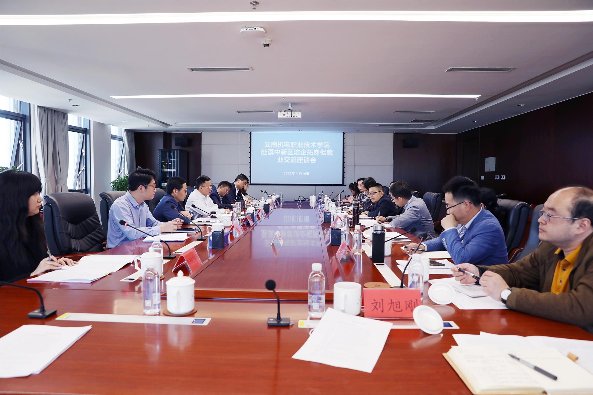 8e0c253a0fec488c8feb2dba2b037b03.jpg 8e0c253a0fec488c8feb2dba2b037b03.jpg