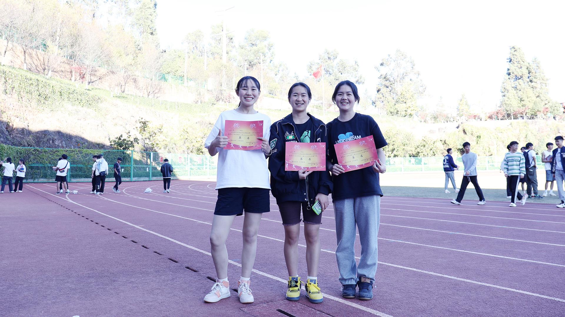 09a7c60bd8174754bca834de9cc0fa3e.jpg 09a7c60bd8174754bca834de9cc0fa3e.jpg