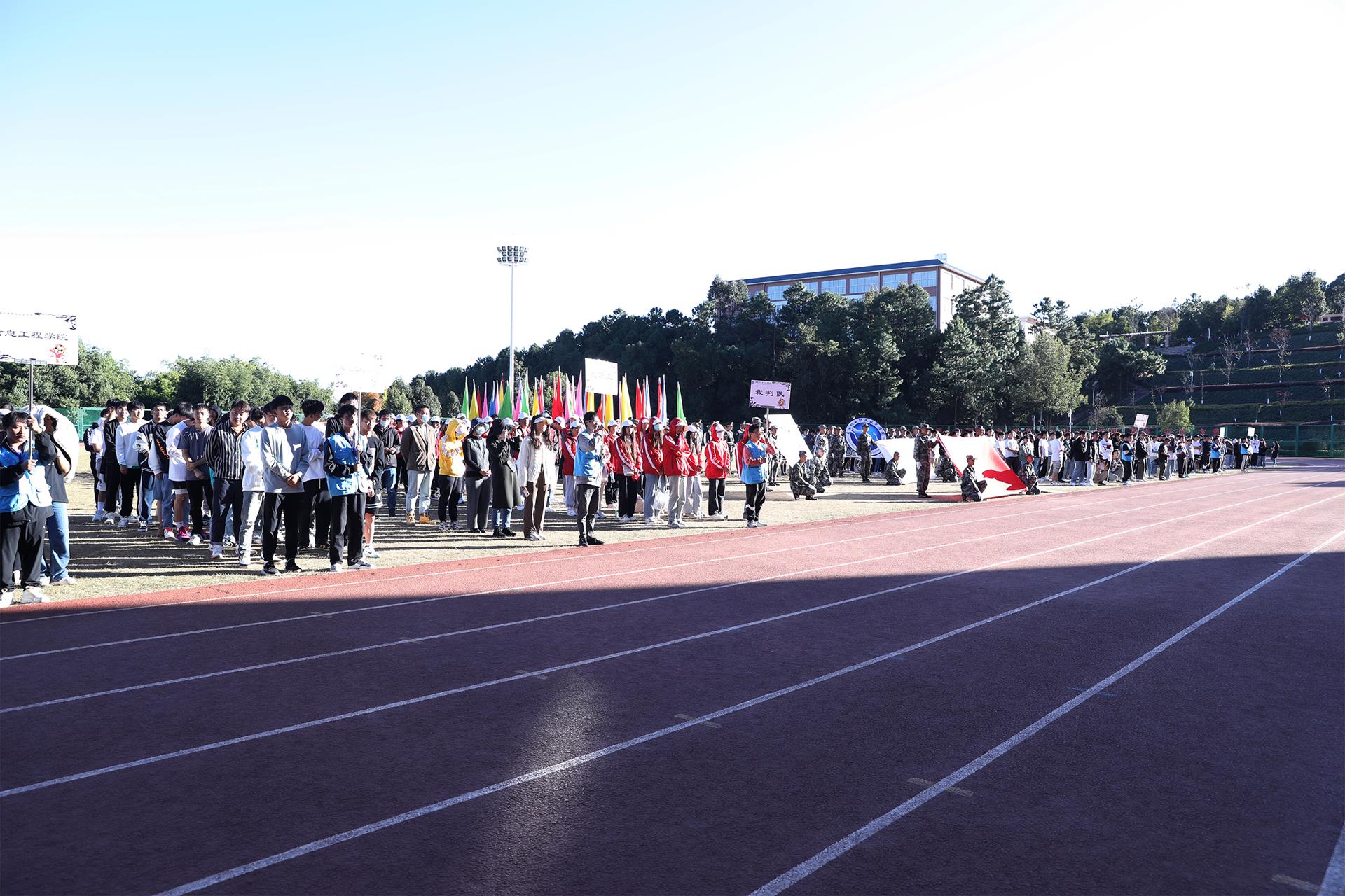 ceb56508c0bf4058a816f5b85f35993b.jpg ceb56508c0bf4058a816f5b85f35993b.jpg