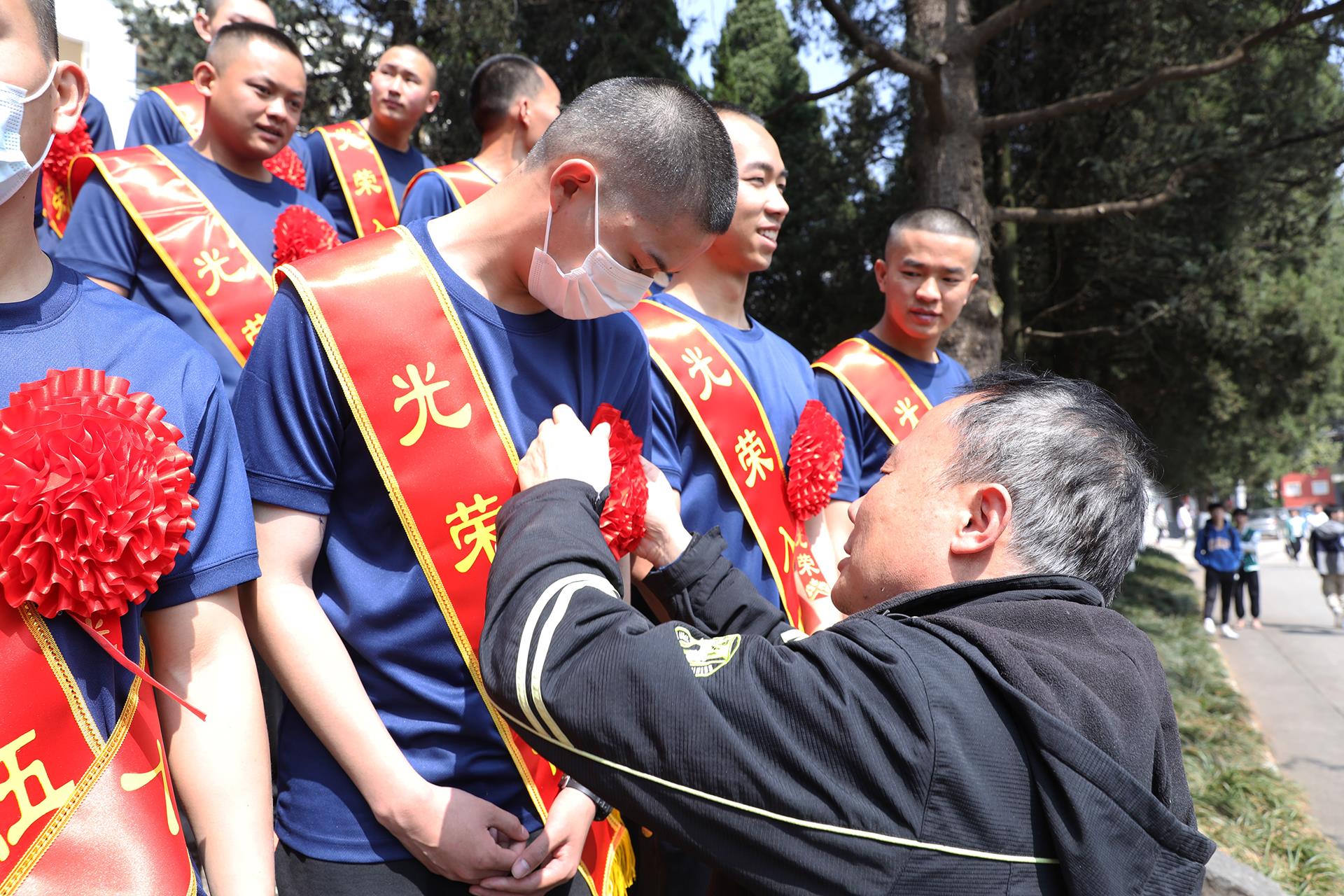 18d29486f5994f6ab24ab5adadd080c6.jpg 18d29486f5994f6ab24ab5adadd080c6.jpg