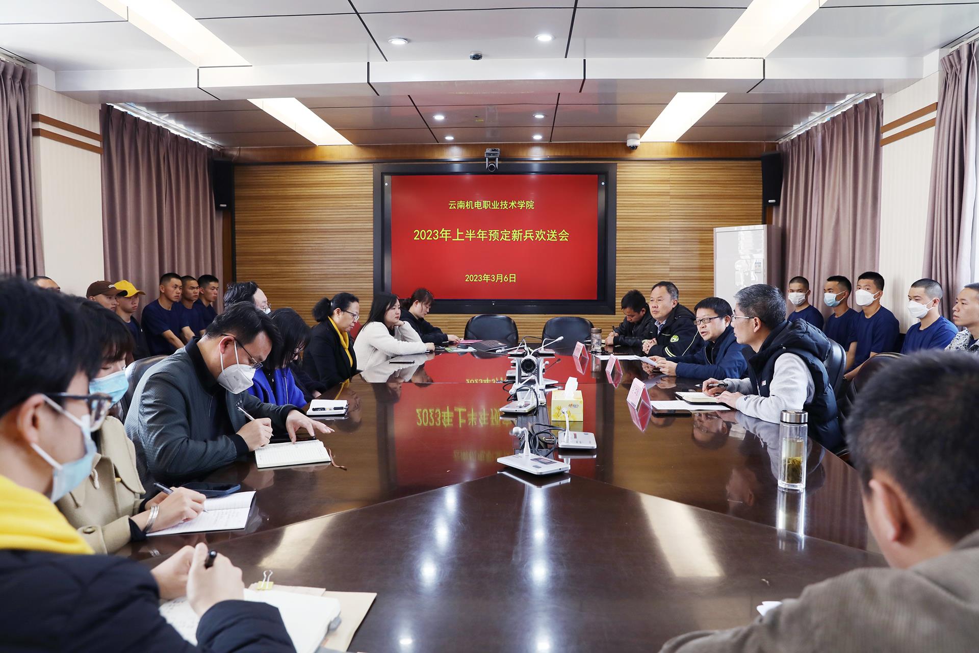 f25a2c9322554ffd84fe53b2e1082a53.jpg f25a2c9322554ffd84fe53b2e1082a53.jpg