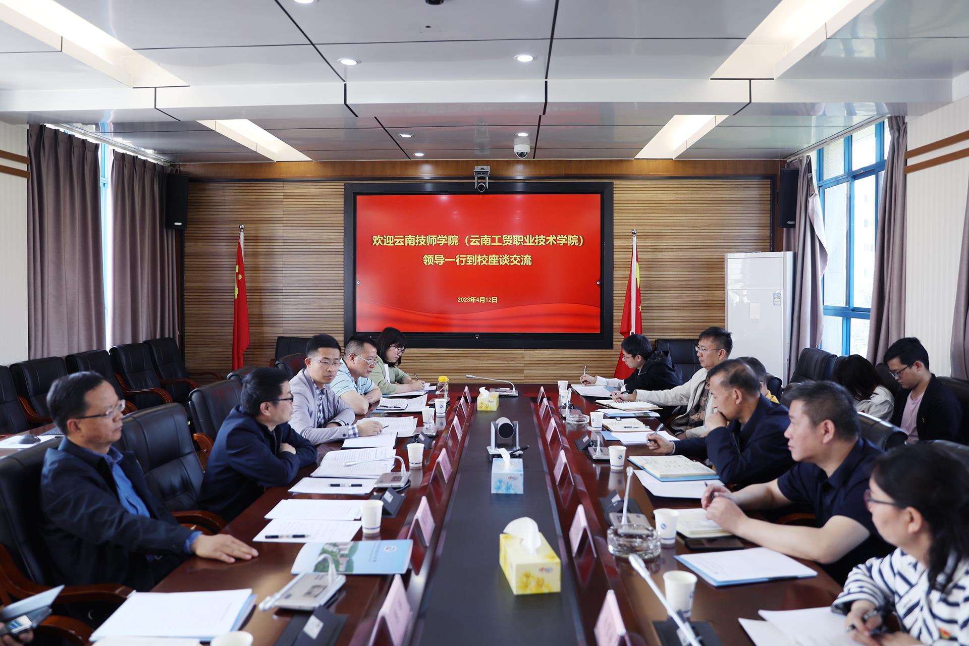 b7af371dd3b64af090838f50f9bdb4e4.jpg b7af371dd3b64af090838f50f9bdb4e4.jpg