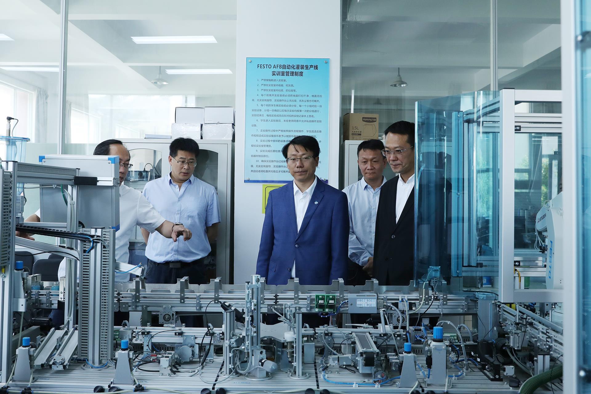 9122ad717e12455890cf6d1f9e348bb7.jpg 9122ad717e12455890cf6d1f9e348bb7.jpg