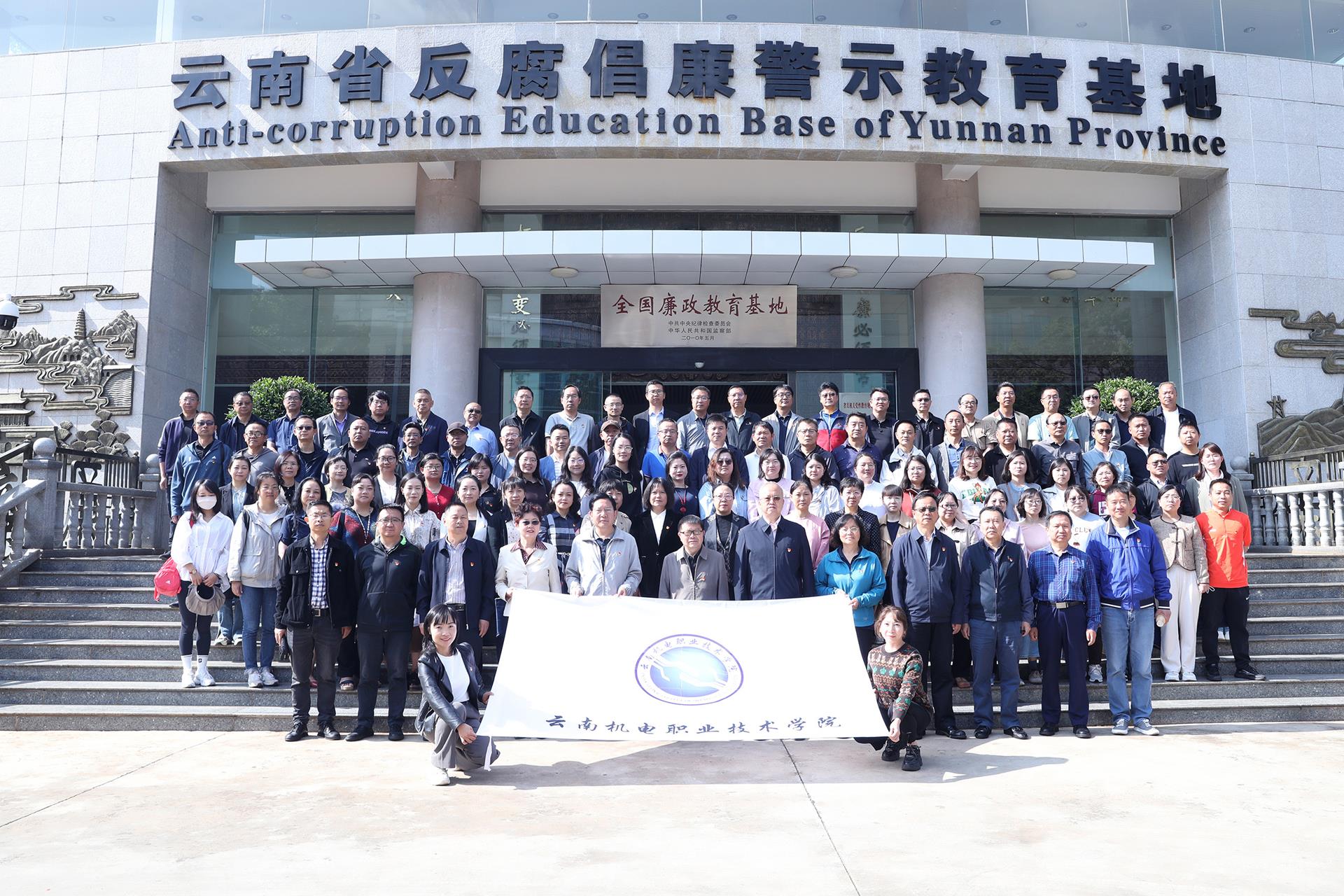 2c8849ea88074aee878610190b0fac3c.jpg 2c8849ea88074aee878610190b0fac3c.jpg