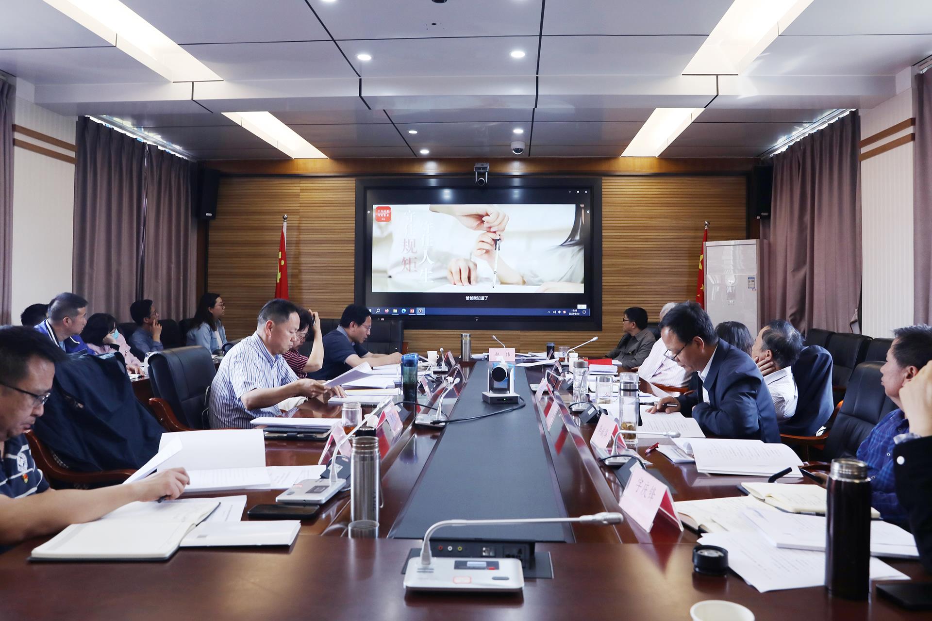 d5c2cd5311d64f67b711476df8a41b32.jpg d5c2cd5311d64f67b711476df8a41b32.jpg