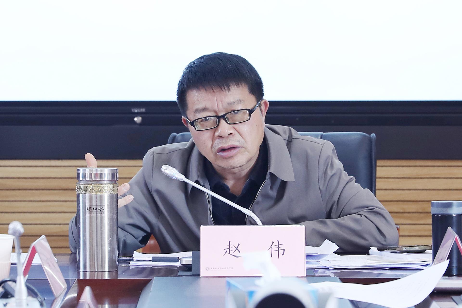 fce1a290409d4f589a0a8c797a203c81.jpg fce1a290409d4f589a0a8c797a203c81.jpg